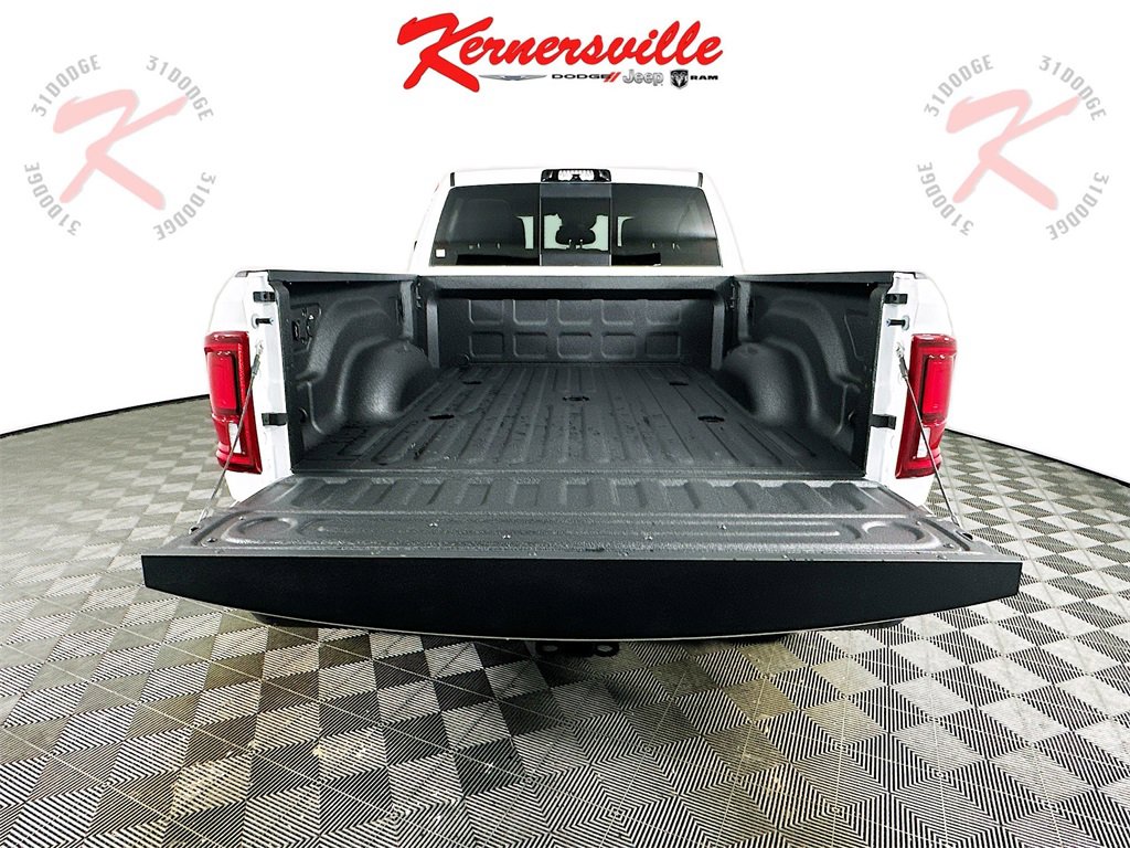 New 2026 RAM 2500 Limited w/ Towing Technology Group image 16