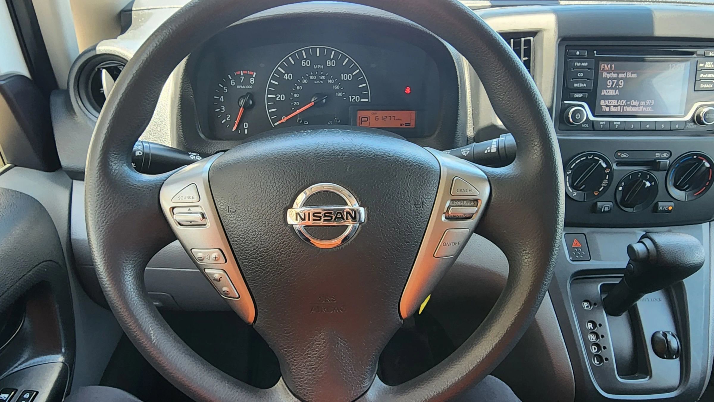 Used 2019 Nissan NV200 SV image 27