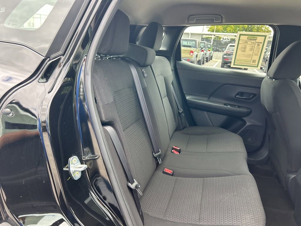 Used 2025 Nissan Kicks S image 25