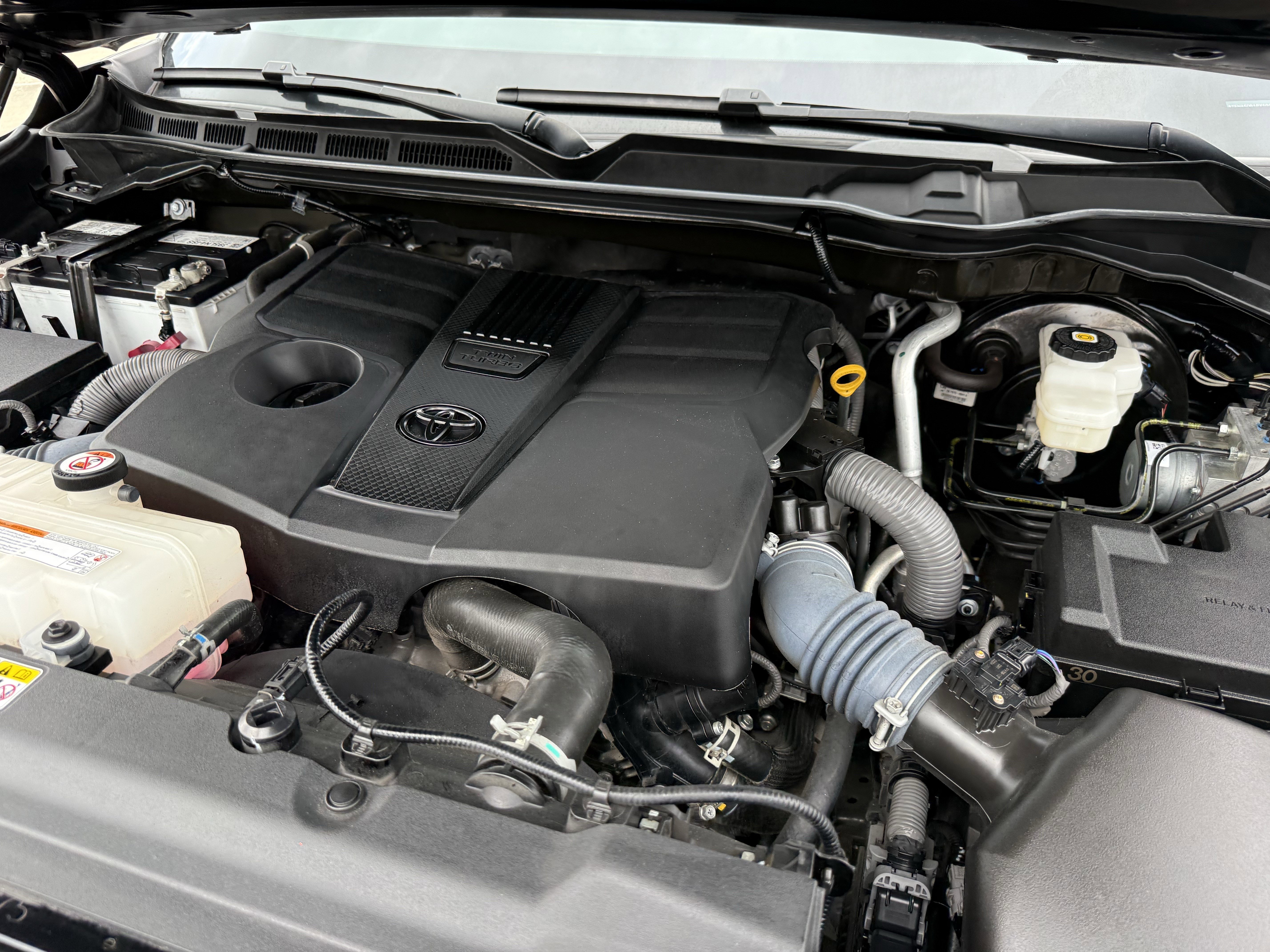 Used 2023 Toyota Tundra Platinum image 33