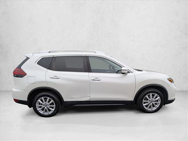 Used 2018 Nissan Rogue SV w/ Premium Package image 4