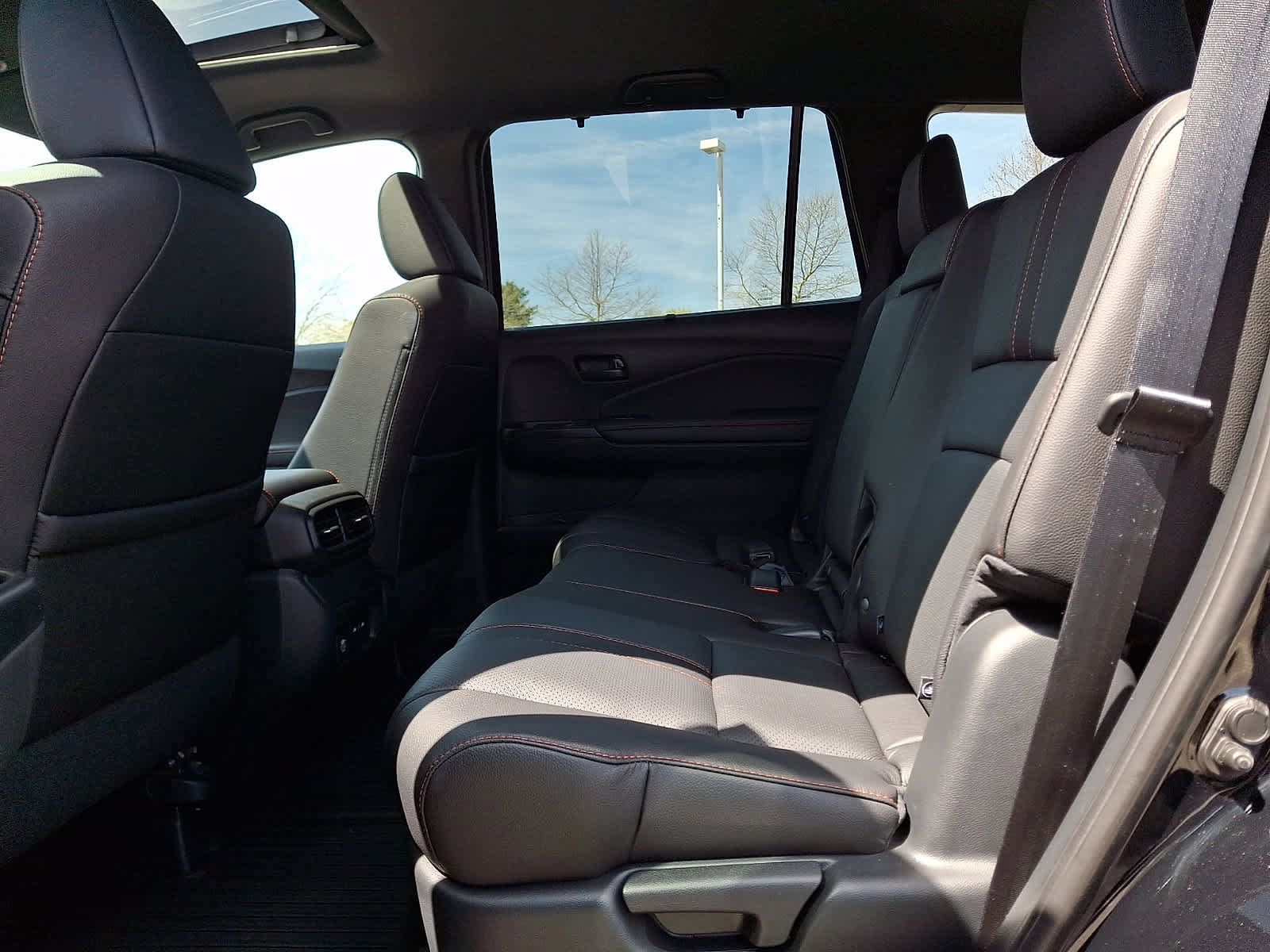 Certified 2025 Honda Passport TrailSport image 12