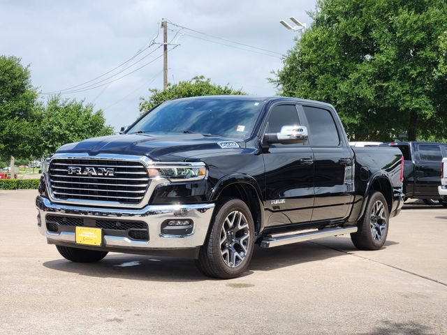 Used 2025 RAM 1500 Laramie AWD/4WD image 3