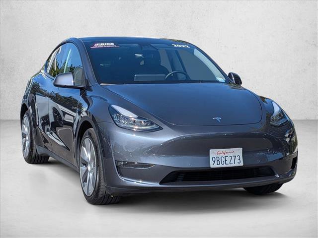 Used 2022 Tesla Model Y Long Range AWD/4WD image 3