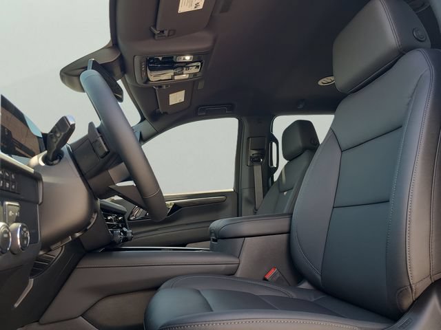 New 2026 Chevrolet Suburban LT w/ Comfort Package RWD image 24