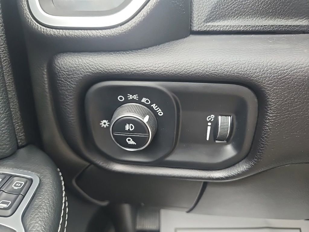 Used 2024 RAM 3500 Big Horn AWD/4WD image 13