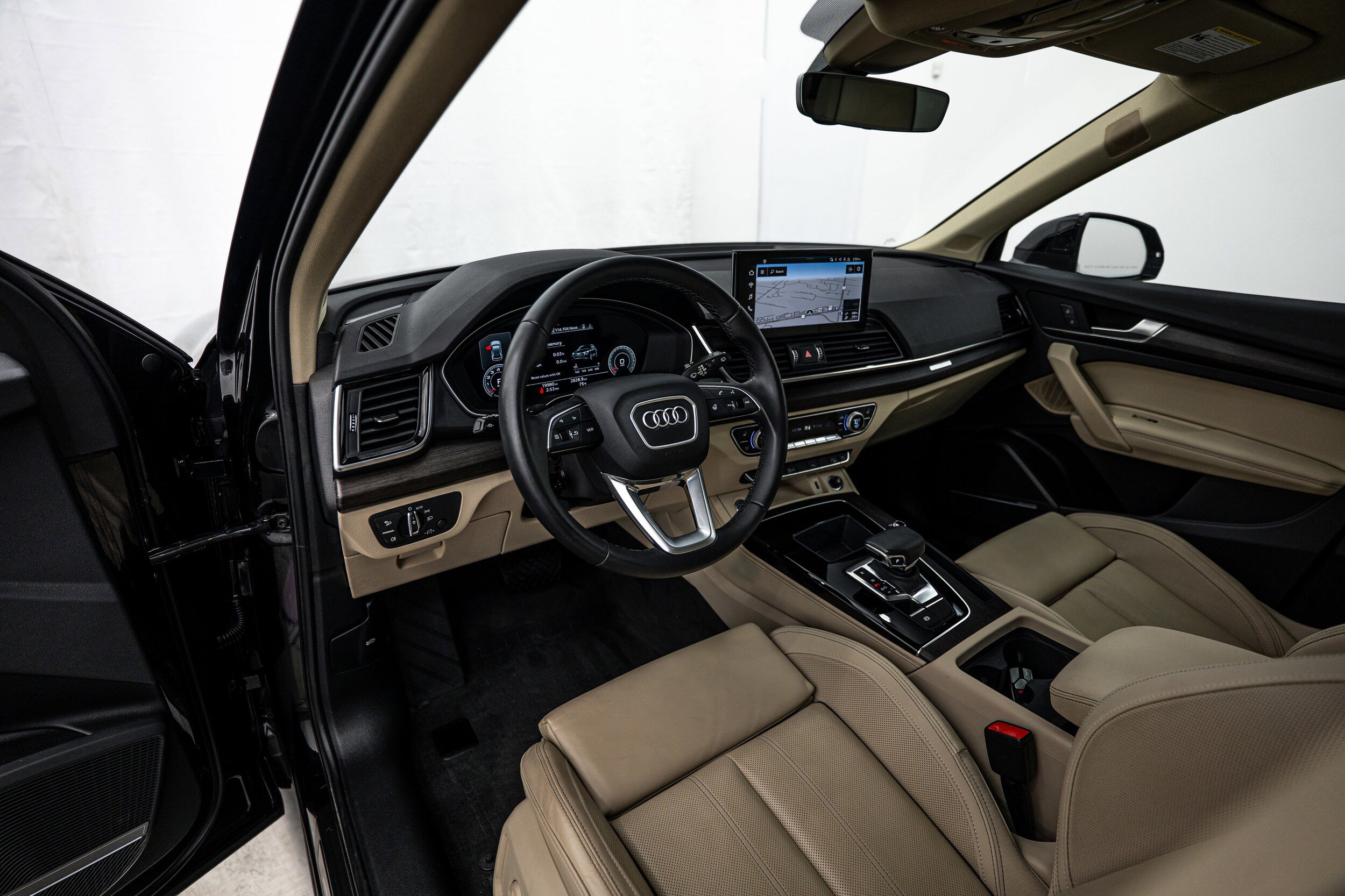 Certified 2023 Audi Q5 2.0T Premium Plus w/ Premium Plus Package AWD/4WD image 8