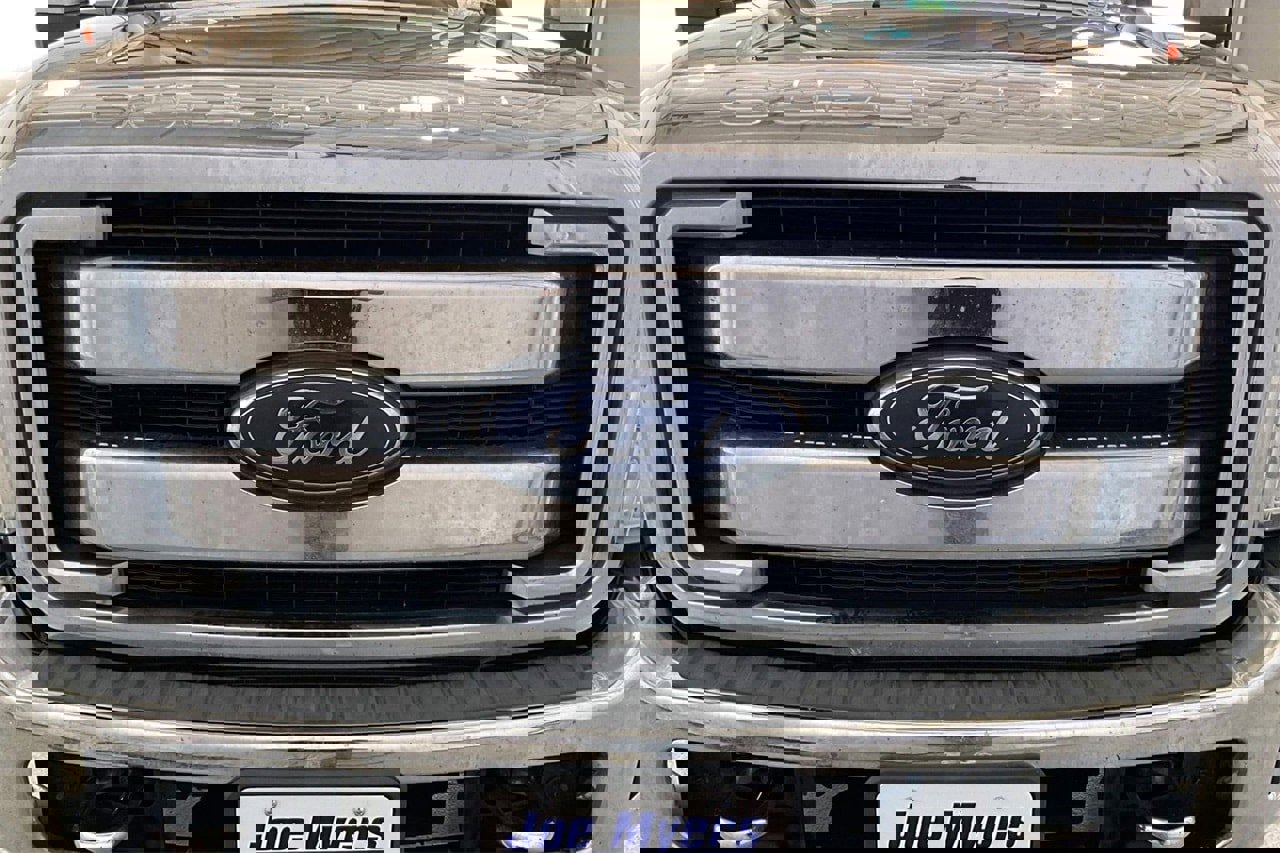 Used 2015 Ford F250 Lariat w/ Lariat Ultimate Package image 27