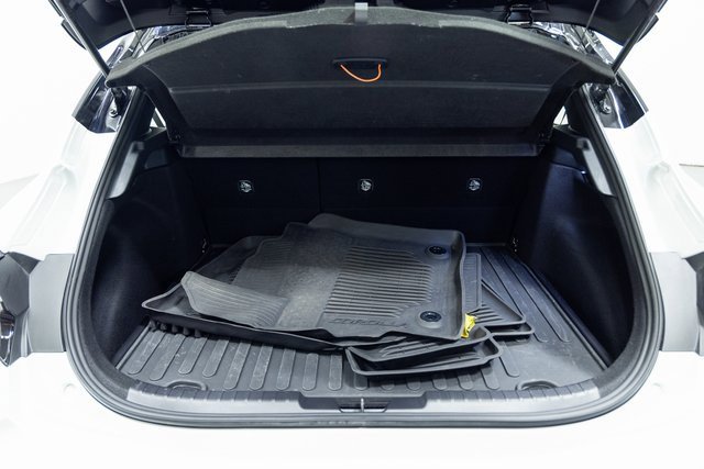 Used 2025 Toyota Corolla XSE image 9