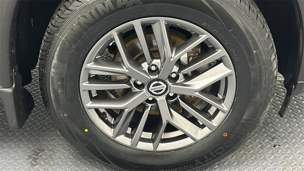 Certified 2021 Nissan Rogue S image 21