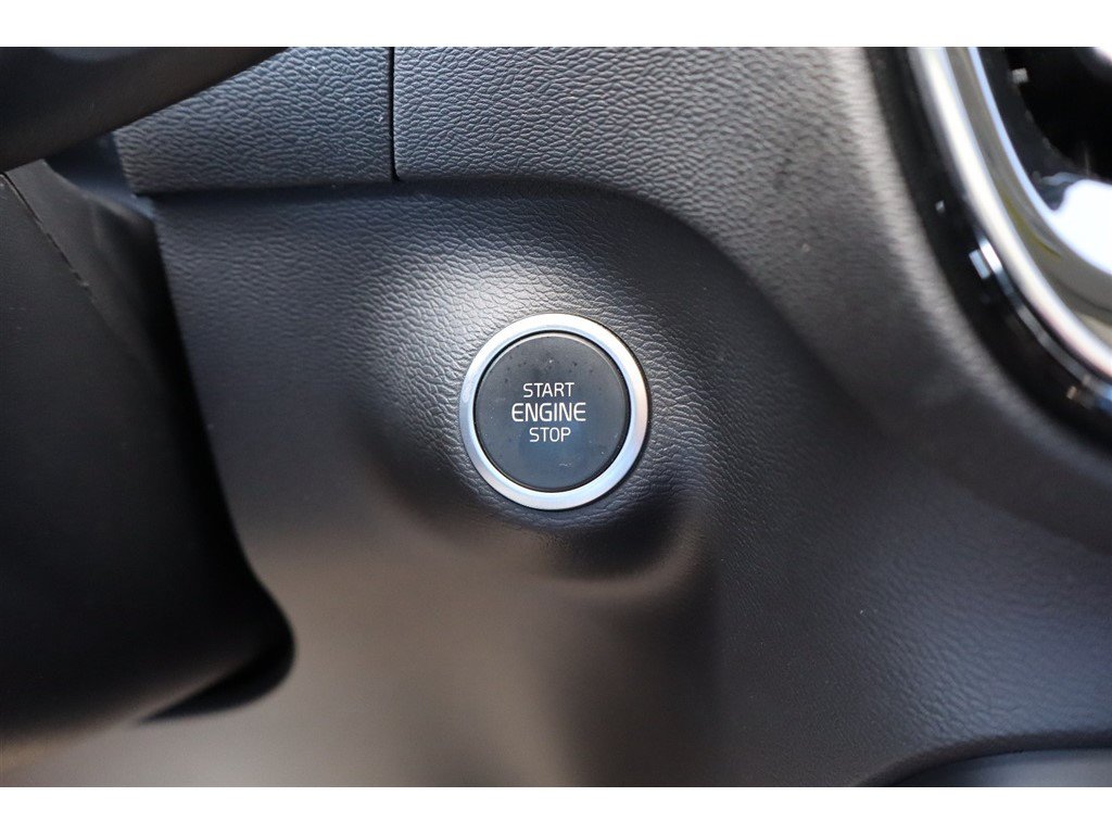 Used 2022 Volvo XC40 T5 Inscription AWD/4WD image 43