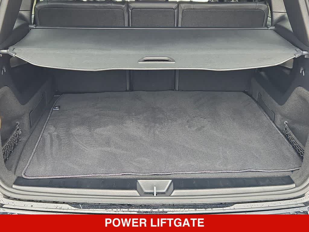 Used 2025 Mercedes-Benz GLB 250 image 32