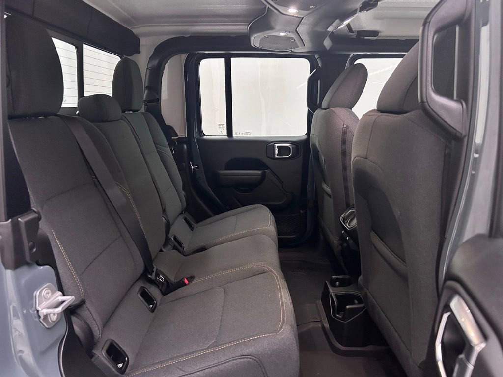 New 2026 Jeep Gladiator Sport image 15