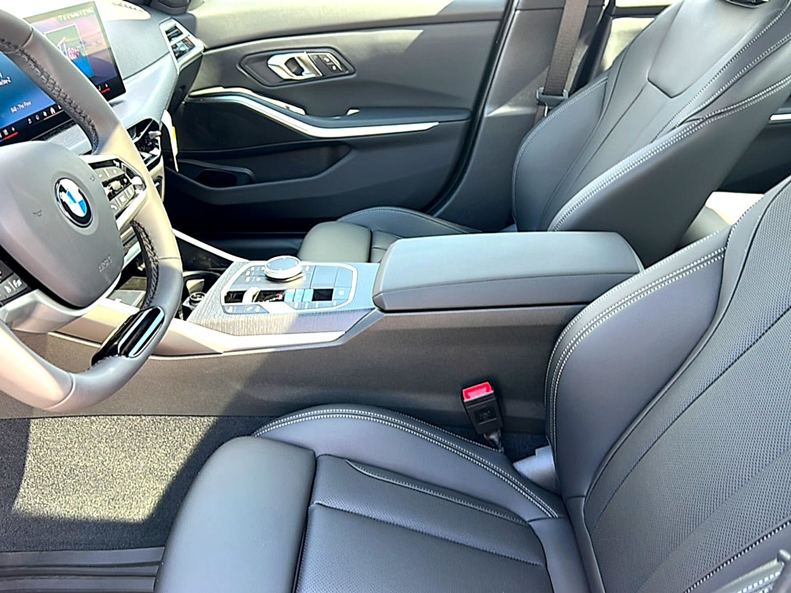 New 2026 BMW 330i Sedan w/ Premium Package RWD image 10