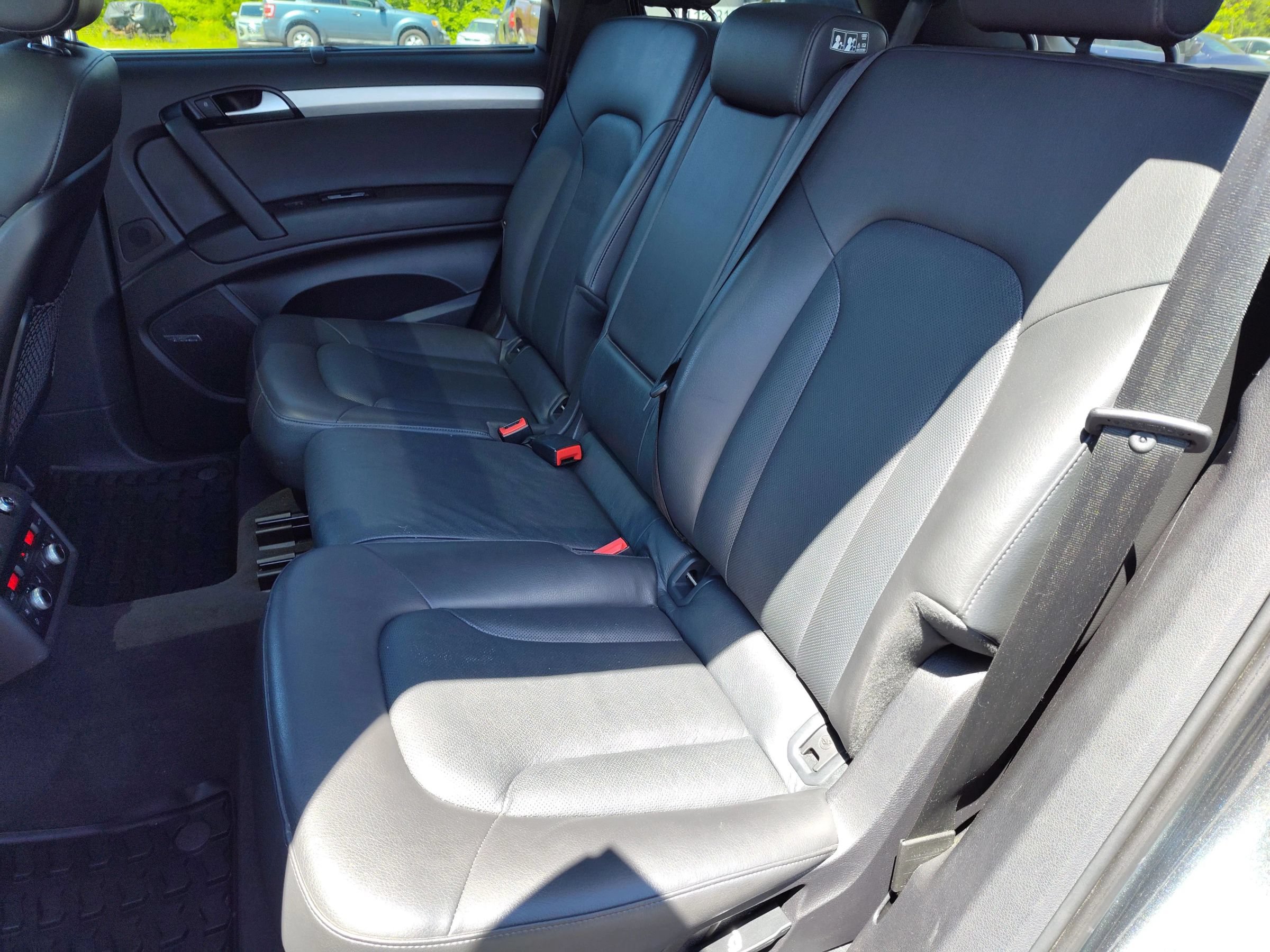 Used 2015 Audi Q7 TDI Prestige AWD/4WD image 12
