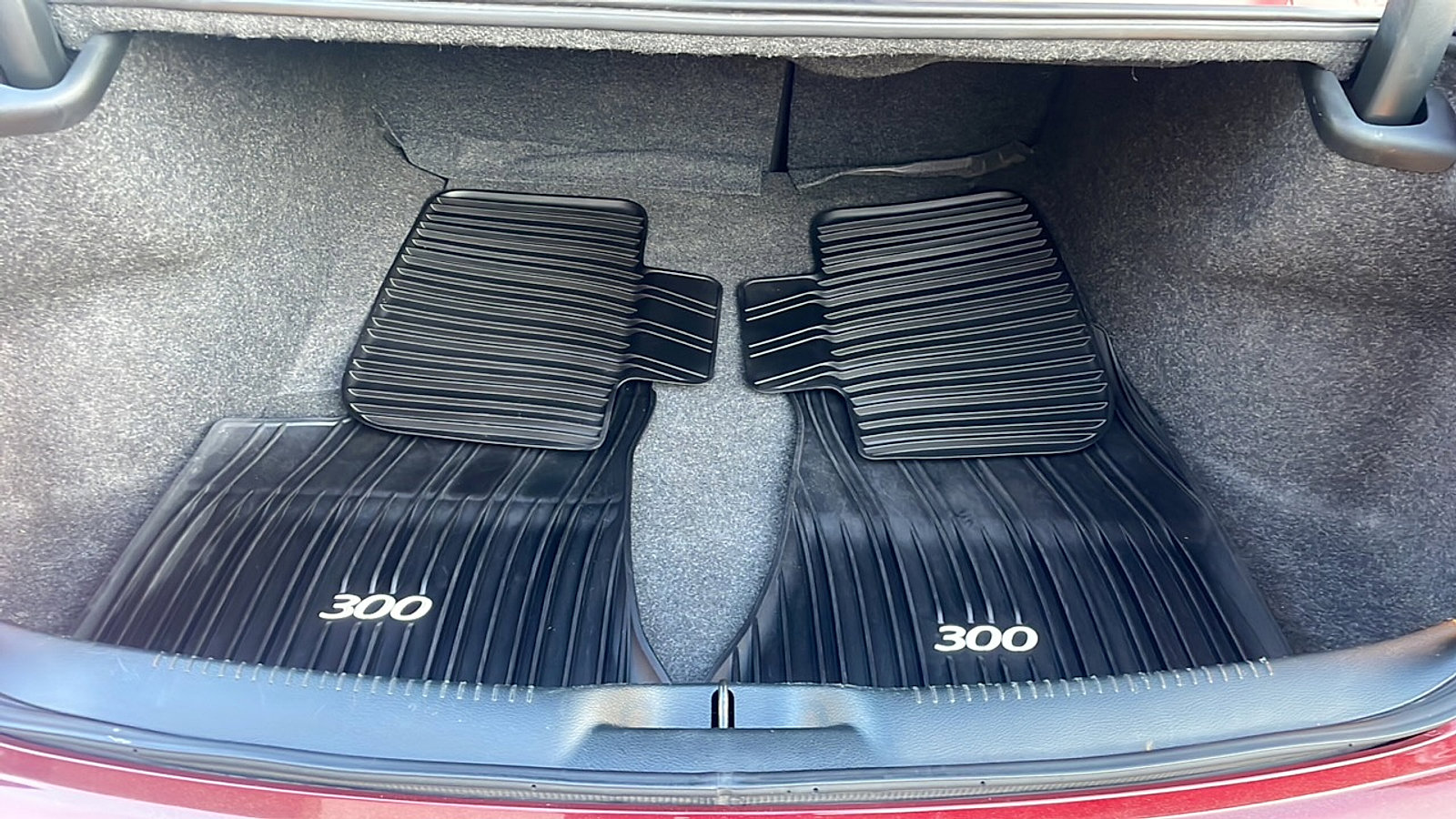 Used 2018 Chrysler 300 Touring image 23