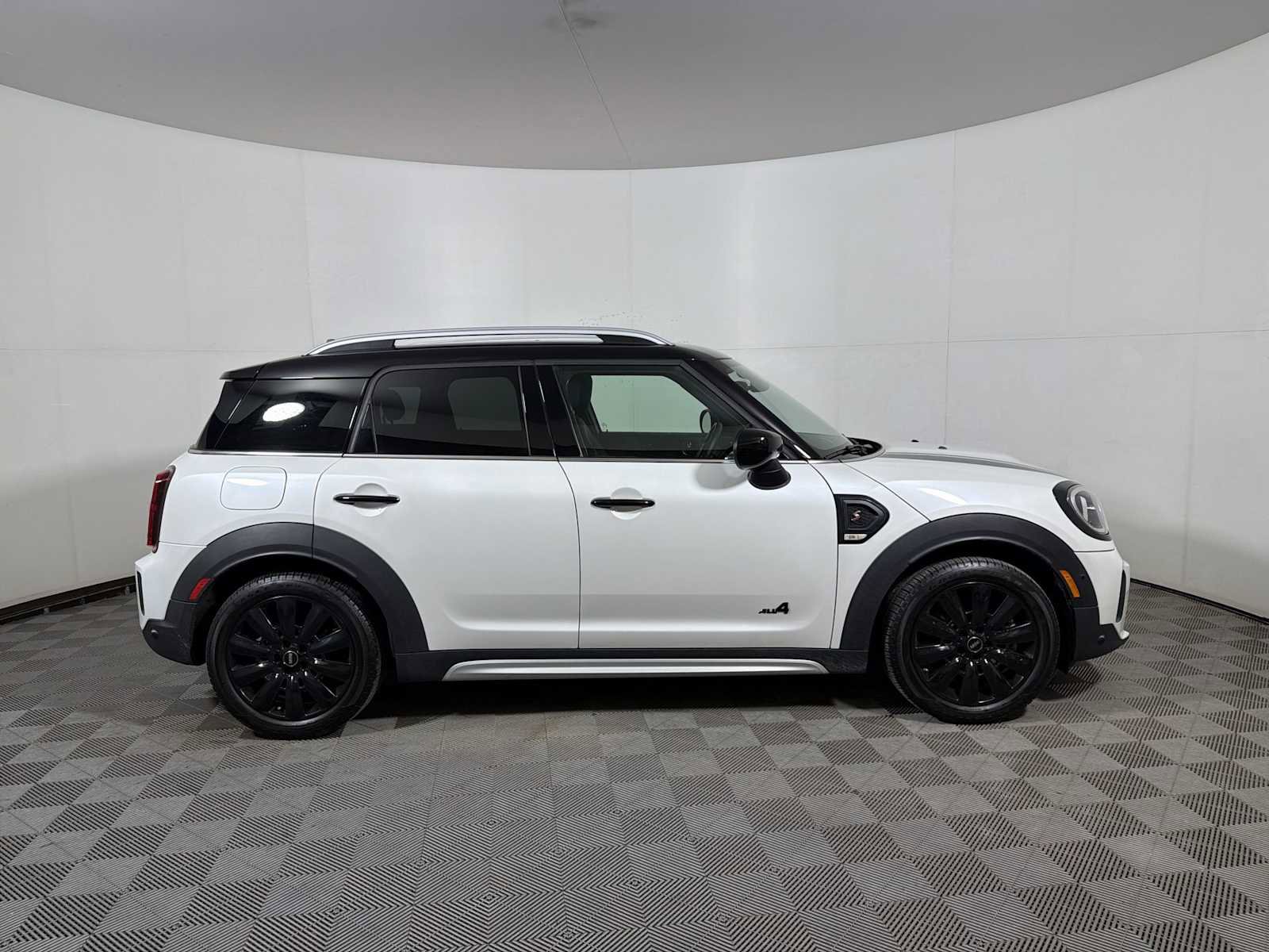 Certified 2024 MINI Cooper Countryman S image 7