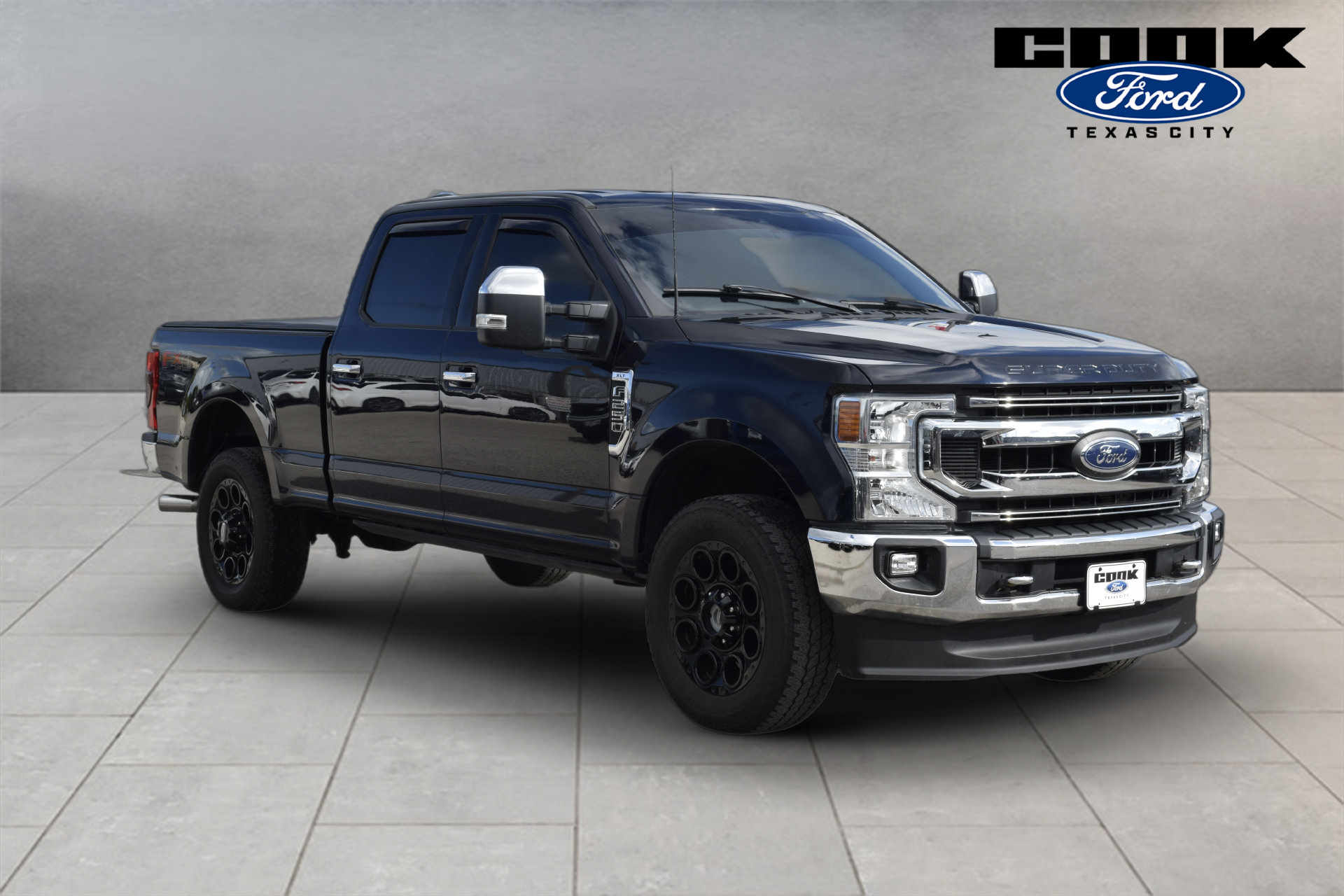 Used 2022 Ford F250 XLT w/ XLT Premium Package AWD/4WD image 2