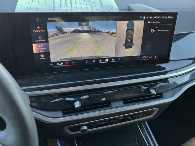 Used 2025 BMW X5 xDrive40i w/ M Sport Package image 17