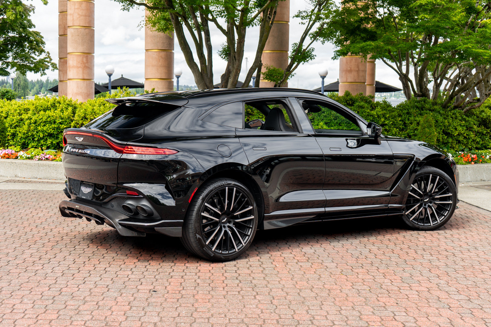 Used 2023 Aston Martin DBX 707 AWD/4WD image 48
