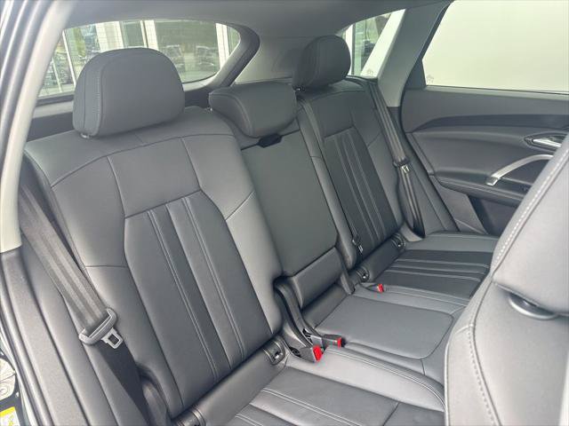 Certified 2025 Audi Q5 Premium Plus w/ Premium Plus AWD/4WD image 12