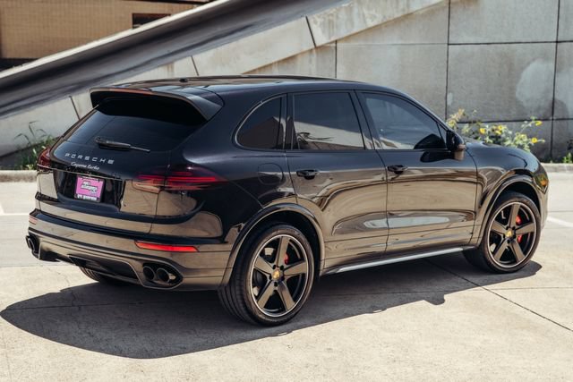 Used 2016 Porsche Cayenne Turbo AWD/4WD image 46