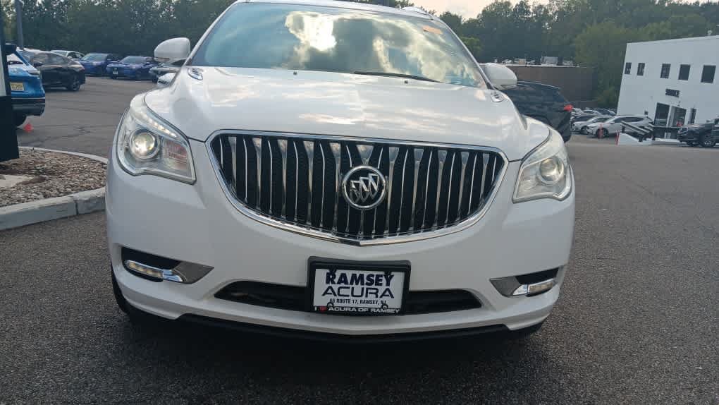 Used 2017 Buick Enclave Leather FWD image 8