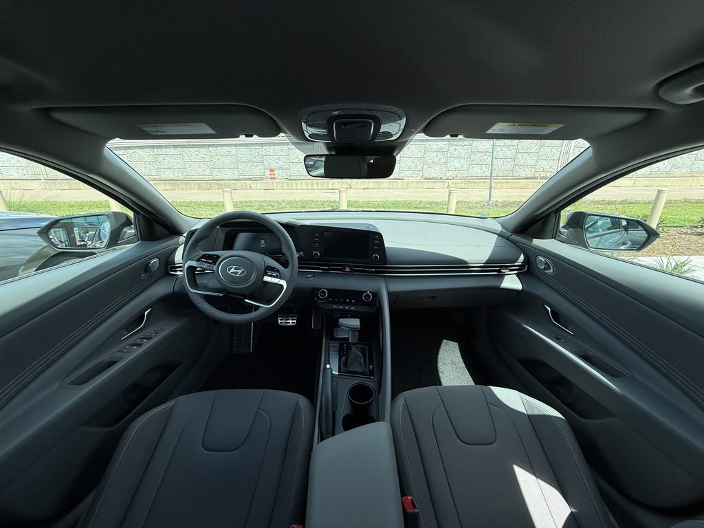 Used 2026 Hyundai Elantra SEL Sport Premium FWD image 22