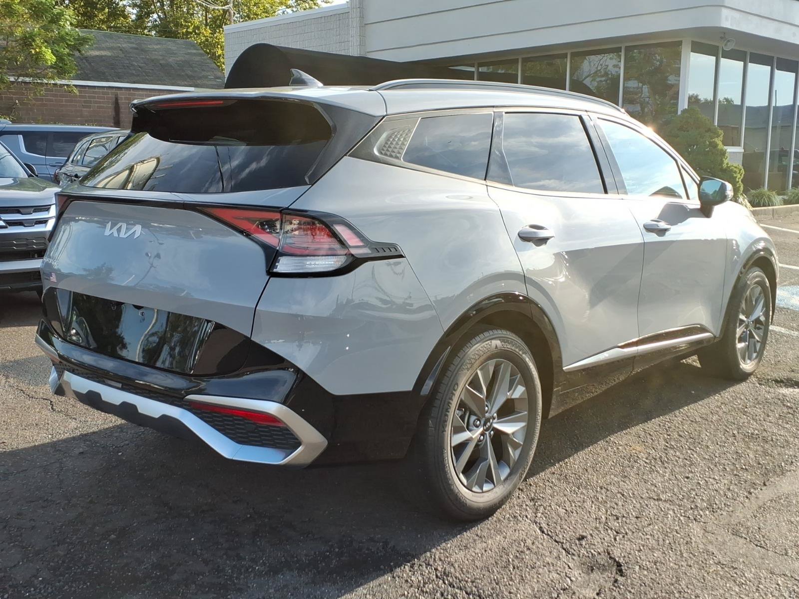 Used 2023 Kia Sportage SX FWD image 3