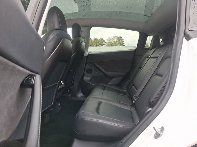 Used 2020 Tesla Model Y Long Range image 12