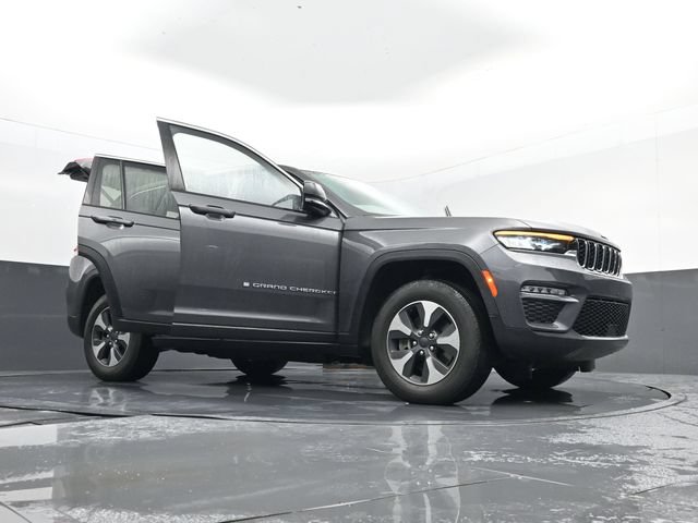 Used 2022 Jeep Grand Cherokee Limited 4xe AWD/4WD image 35