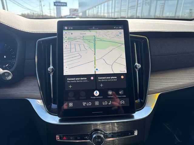 Certified 2025 Volvo XC90 B6 Plus image 23