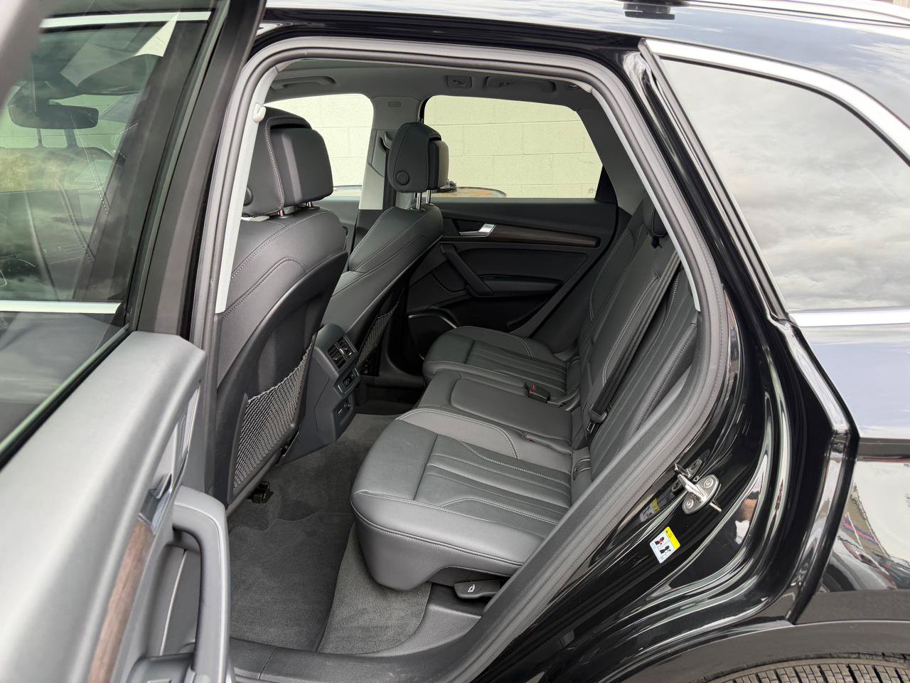 Used 2025 Audi Q5 e Premium AWD/4WD image 6