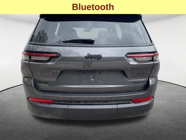 Used 2025 Jeep Grand Cherokee L Limited w/ Black Appearance Package AWD/4WD image 11