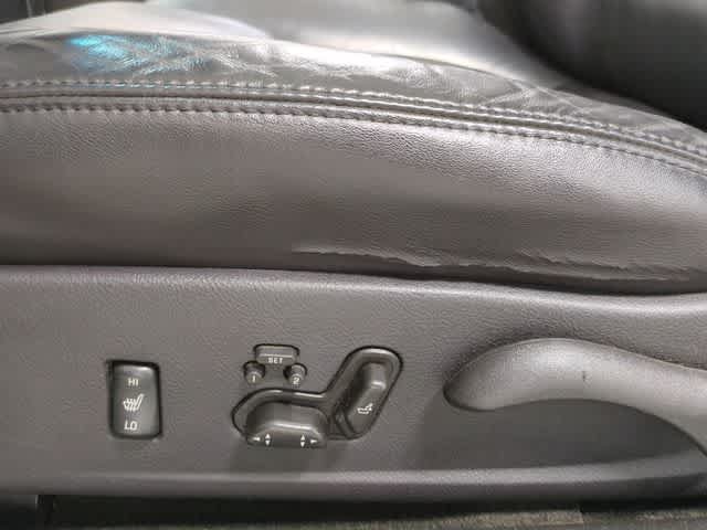 Used 2005 Chevrolet SSR w/ Preferred Equipment Group RWD image 18