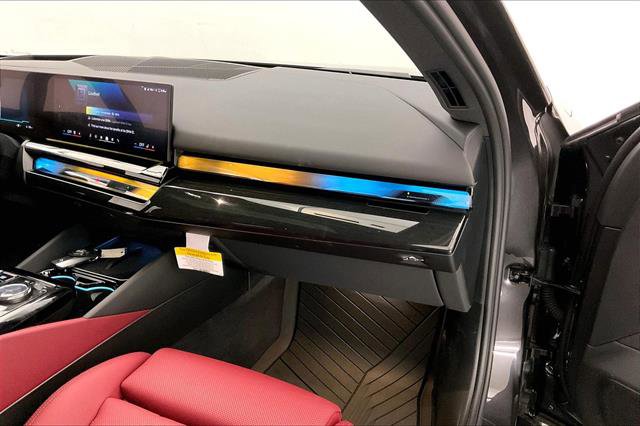 New 2025 BMW i5 xDrive40 w/ Premium Package image 23