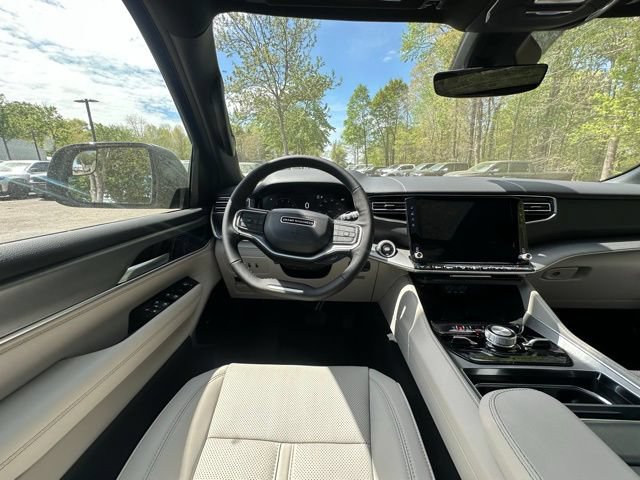 New 2026 Jeep Grand Wagoneer Limited AWD/4WD image 15