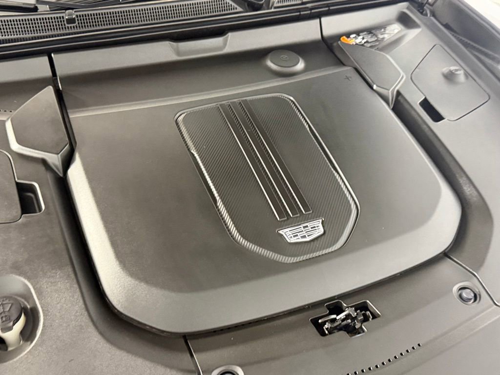 Used 2024 Cadillac Lyriq Sport RWD image 31