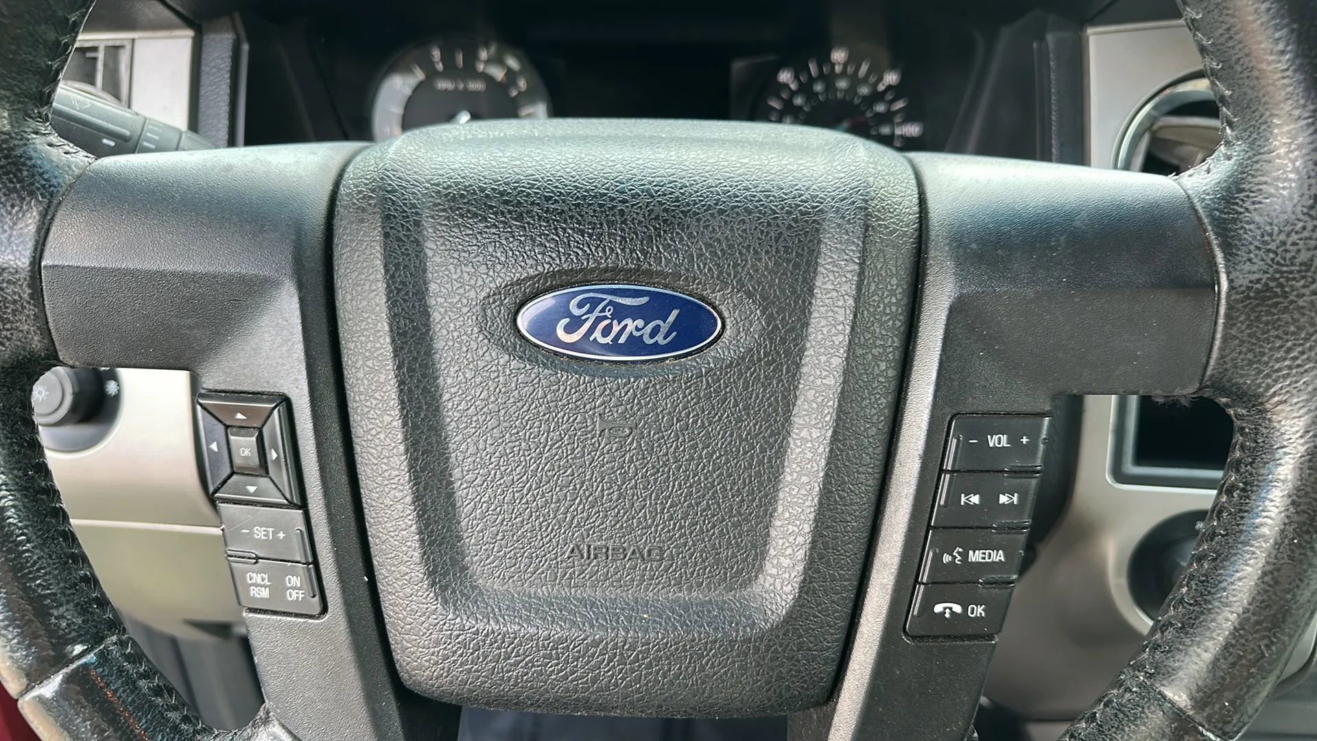 Used 2016 Ford Expedition EL XLT AWD/4WD image 32