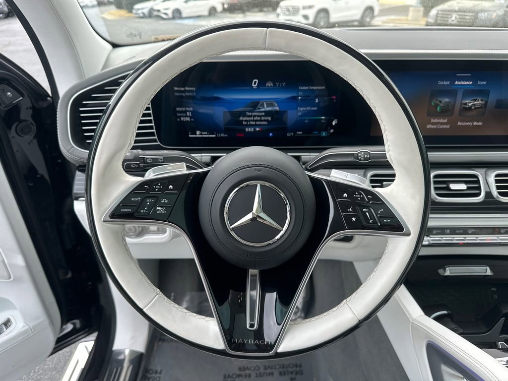 Certified 2025 Mercedes-Benz Maybach GLS 600 4MATIC image 28