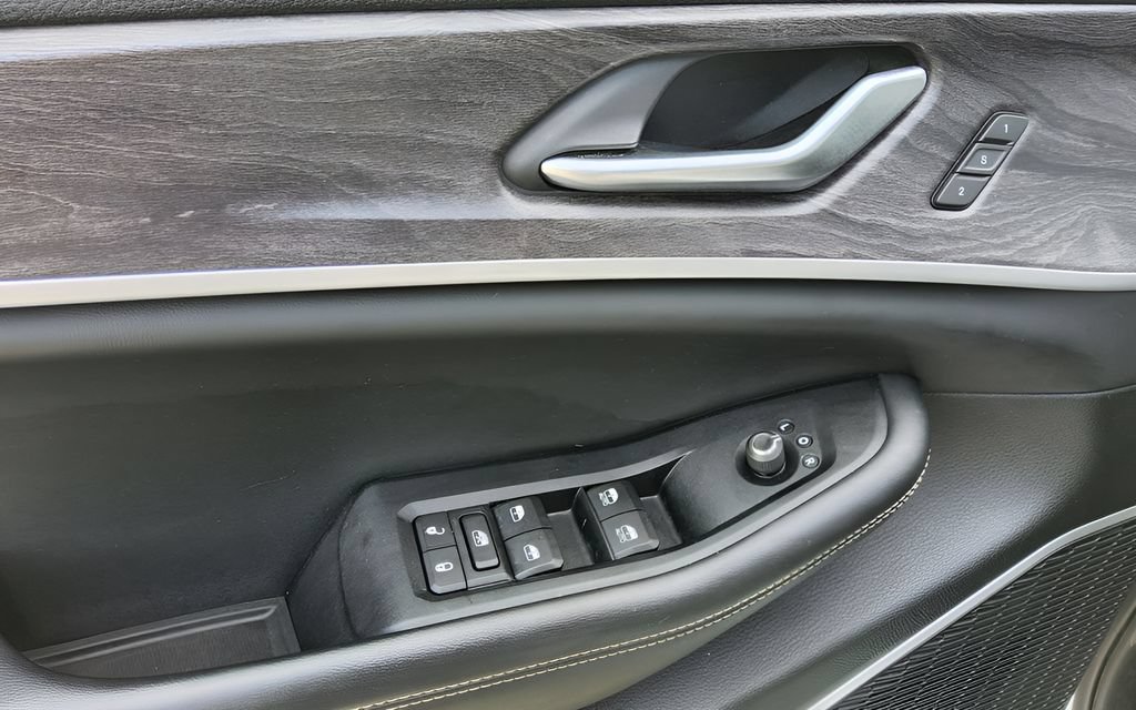 Used 2023 Jeep Grand Cherokee 4WD 4xe image 23