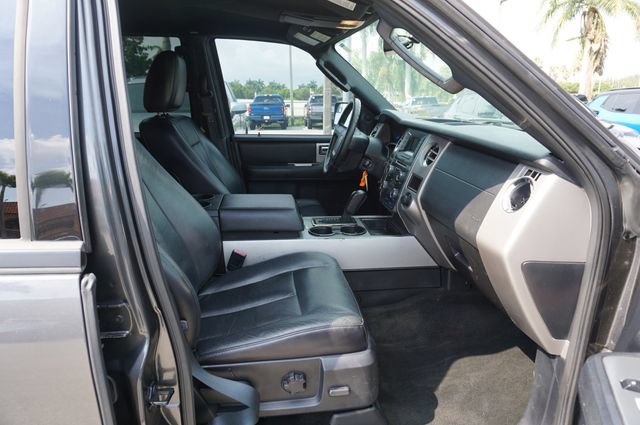 Used 2017 Ford Expedition EL XLT w/ Equipment Group 201A RWD image 3