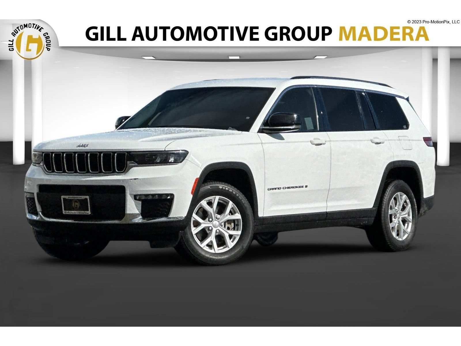 Used 2023 Jeep Grand Cherokee L Limited AWD/4WD image 9