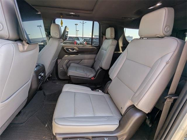 Used 2021 GMC Yukon XL SLT w/ SLT Luxury Plus Package image 17