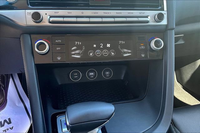 Used 2025 Genesis G70 2.5T image 16
