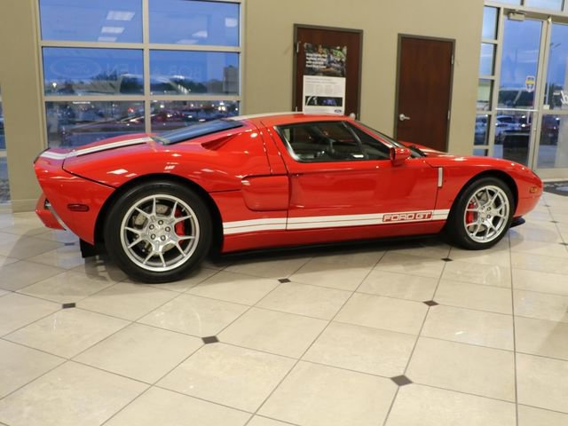 Used 2005 Ford GT image 7