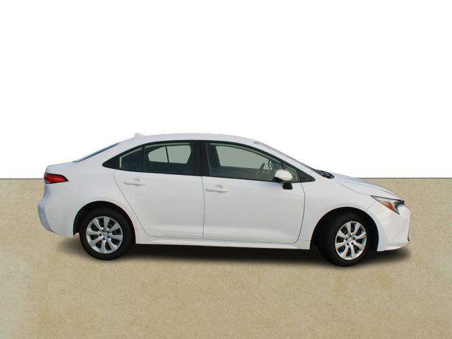 Certified 2024 Toyota Corolla LE FWD image 2