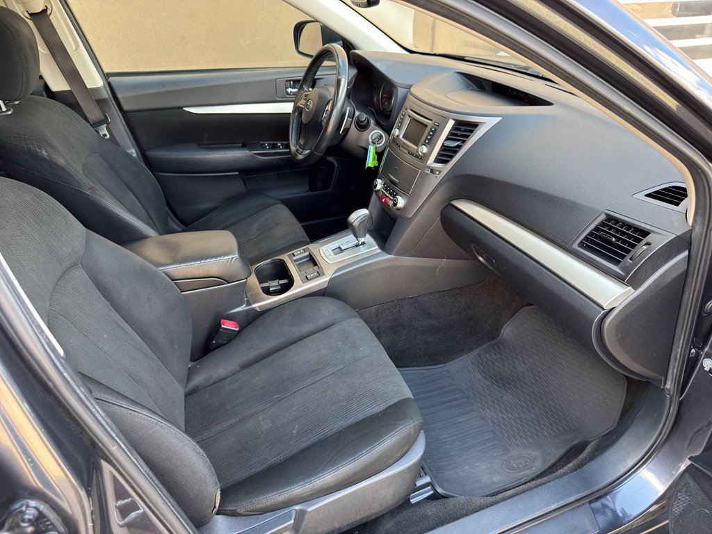 Used 2013 Subaru Outback 2.5i Premium AWD/4WD image 30