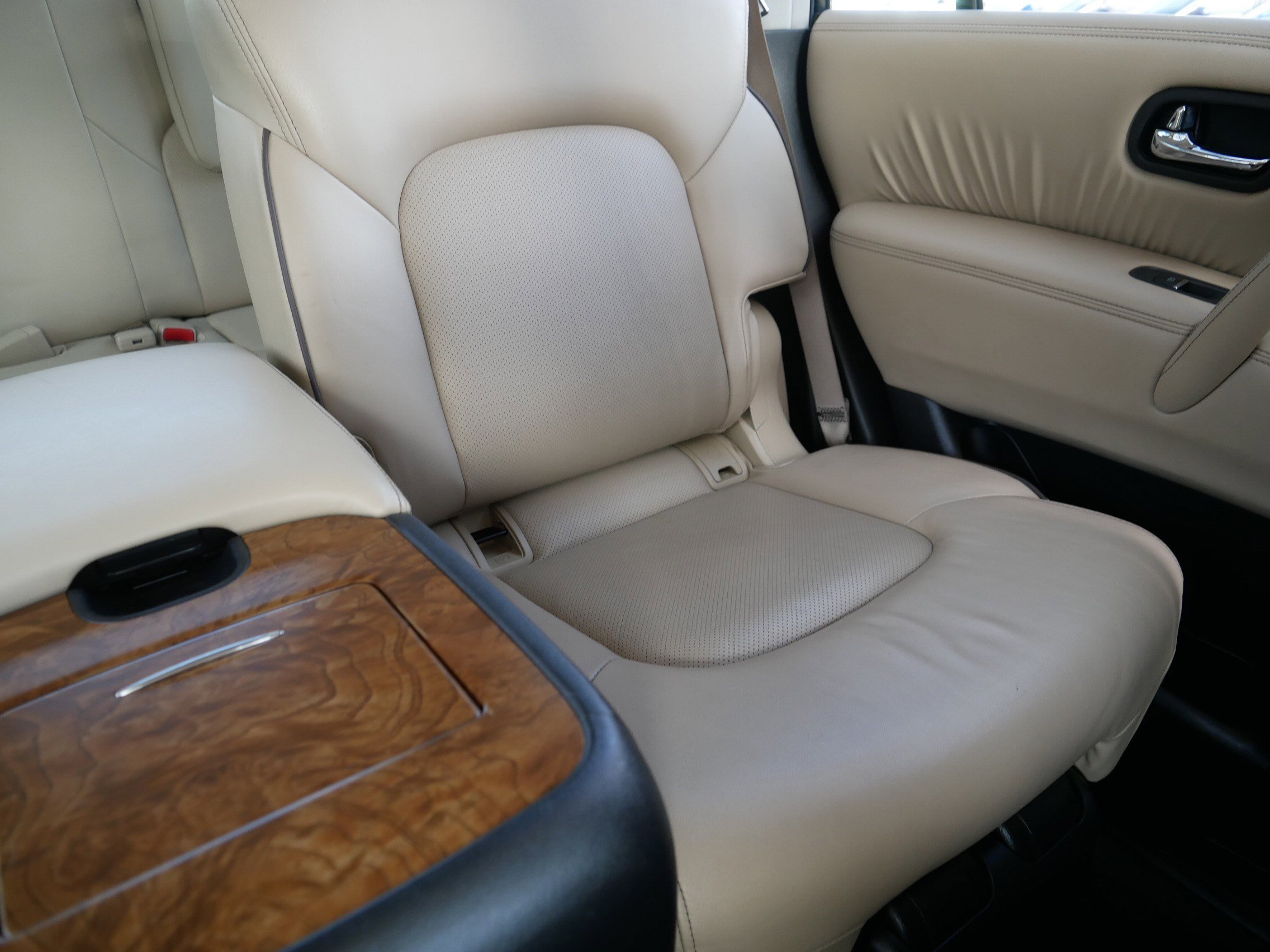 Certified 2021 Nissan Armada SL w/ Captain's Chairs Package AWD/4WD image 14