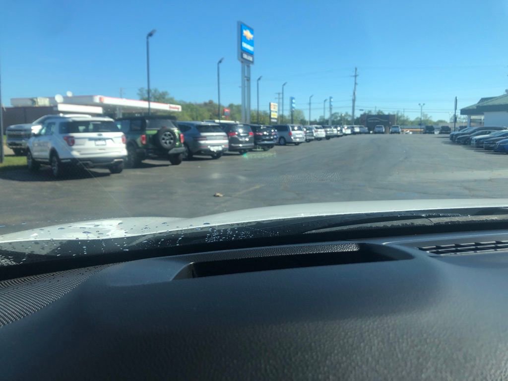 Used 2023 Buick Enclave Avenir w/ Avenir Technology Package image 15